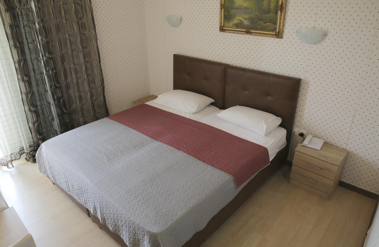 Hotel Anesi Athene Buitenkant foto