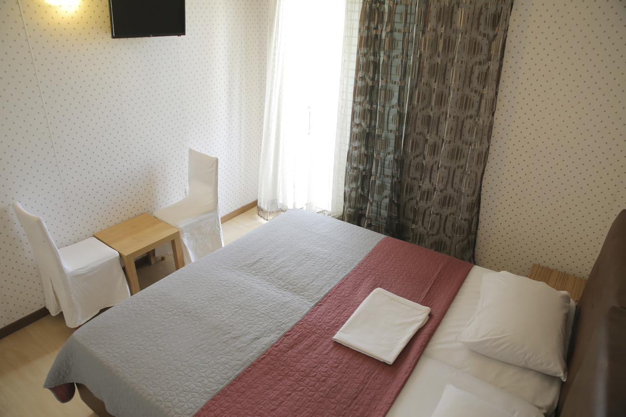 Hotel Anesi Athene Buitenkant foto